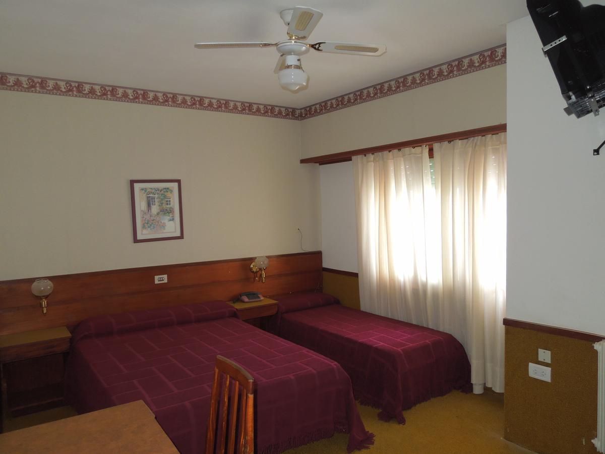 Habitación Triple Básica